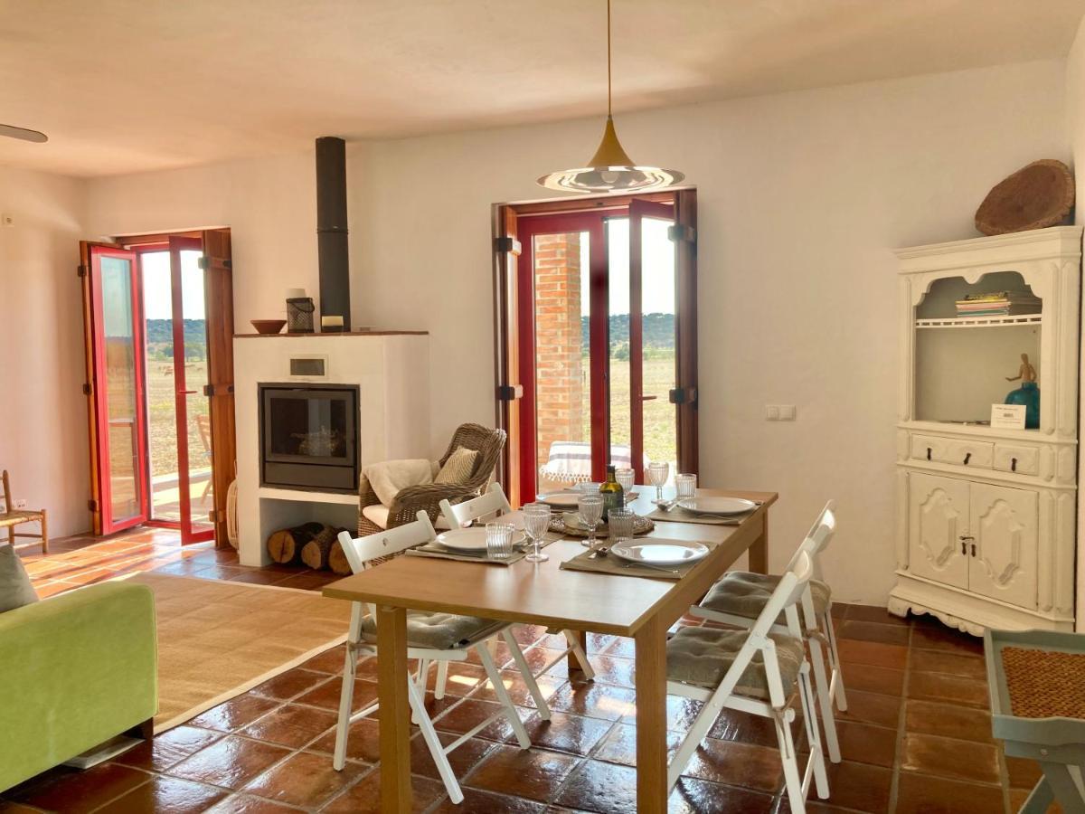 Herdade Da Burquilheira Family Retreat Alcáçovas Extérieur photo